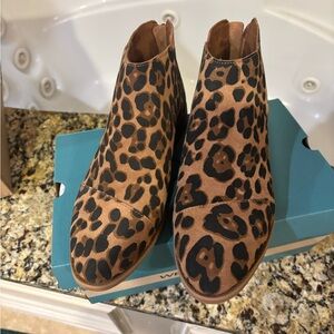 Toms Brown Leopard Ankle Boots